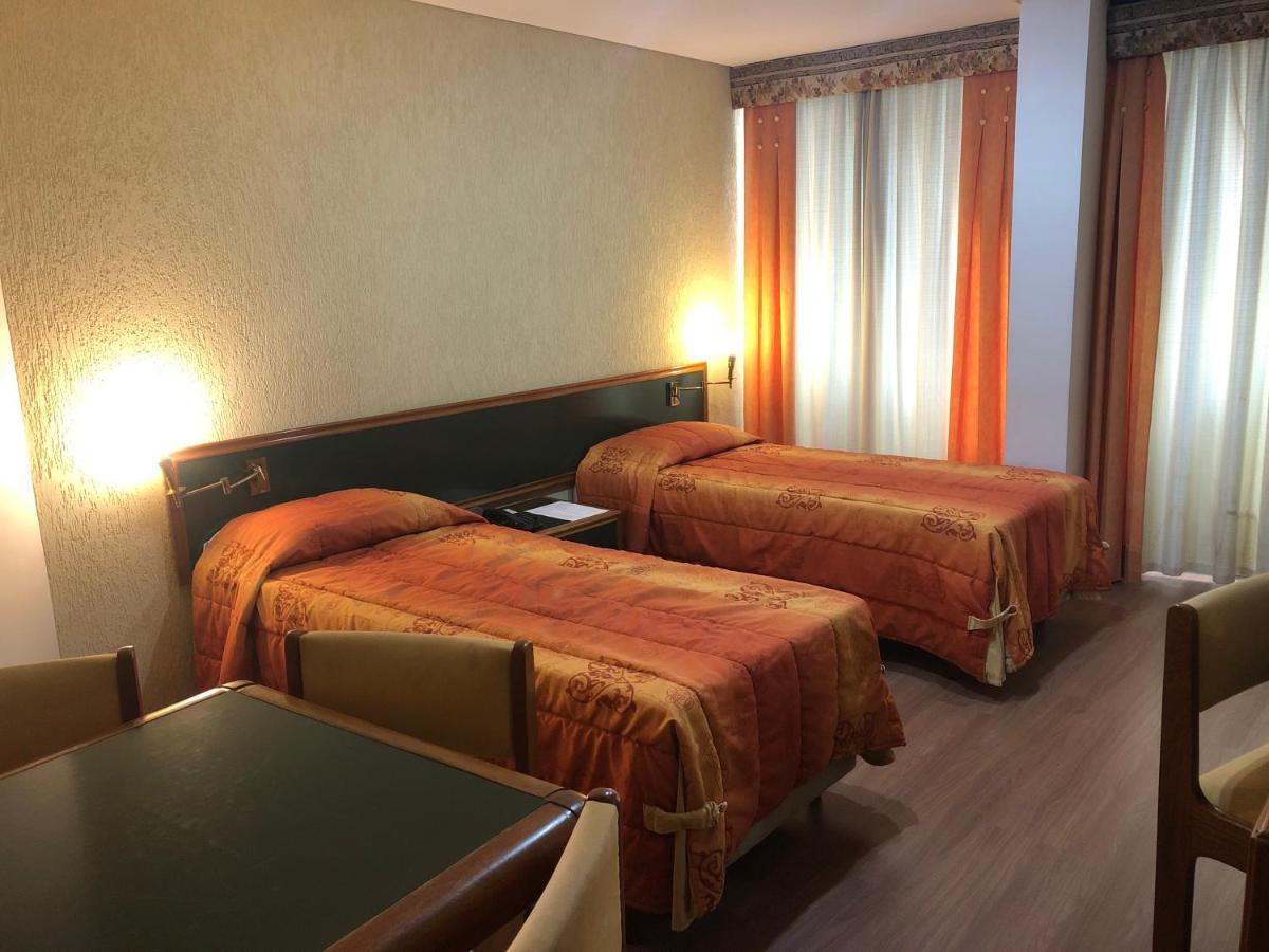 קוריטיבה Duomo Park Hotel מראה חיצוני תמונה